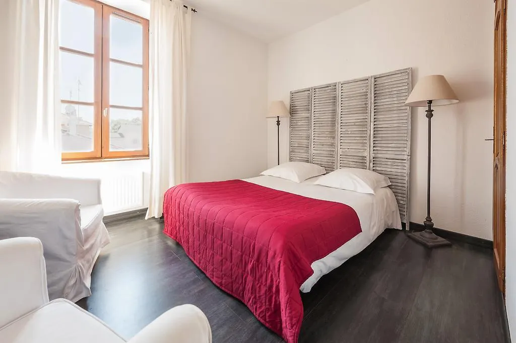 Le Relais Des Dix Crus - Logis Hotel B&B Corcelles-en-Beaujolais