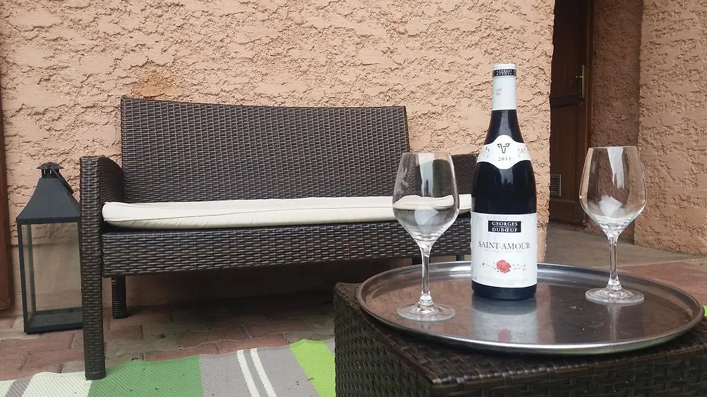 Le Relais Des Dix Crus - Logis Hotel B&B Corcelles-en-Beaujolais